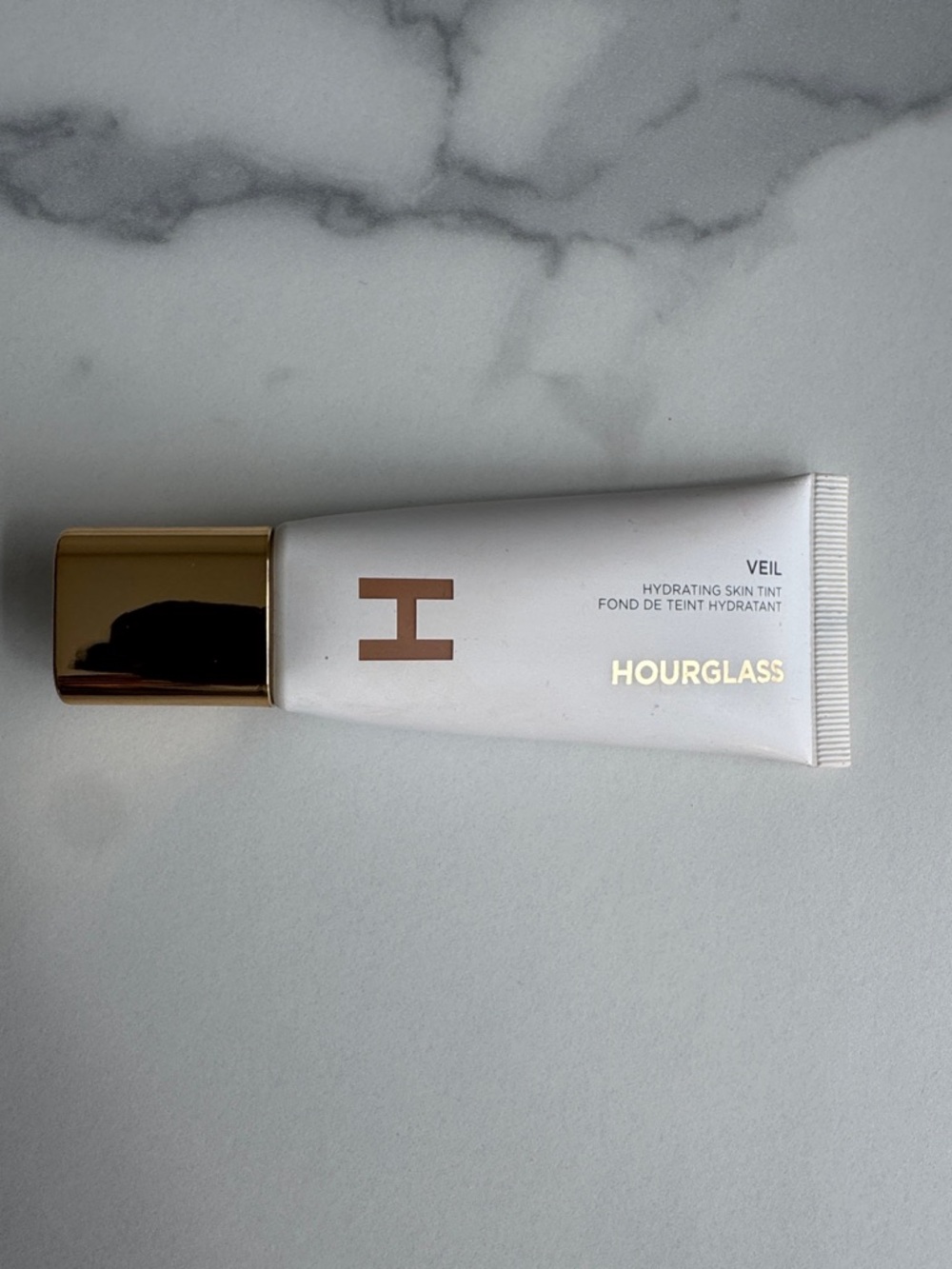 Hourglass Veil Hydrating Skin Tint # 11